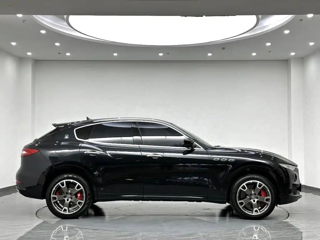Maserati Levante — миниатюра 4