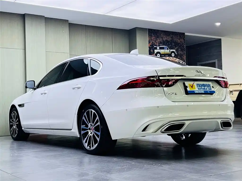 Jaguar XFL 2024 2.0T P250 Premium Luxury