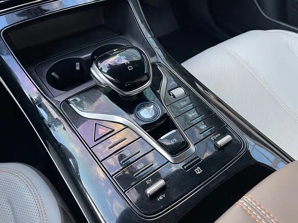 BYD Qin PLUS — миниатюра 10