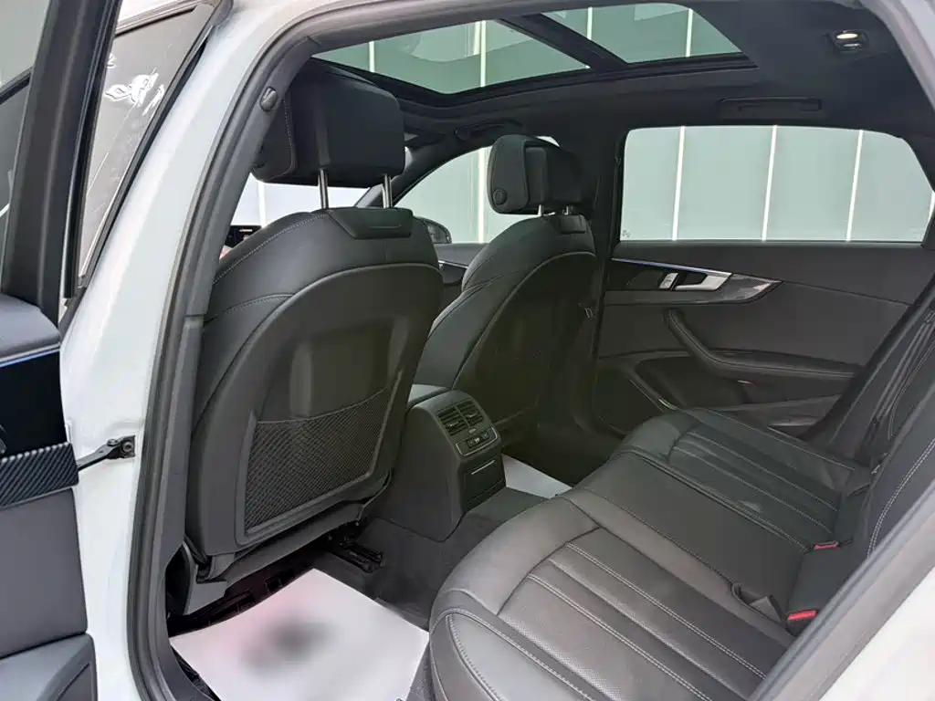 Audi A4L — миниатюра 2