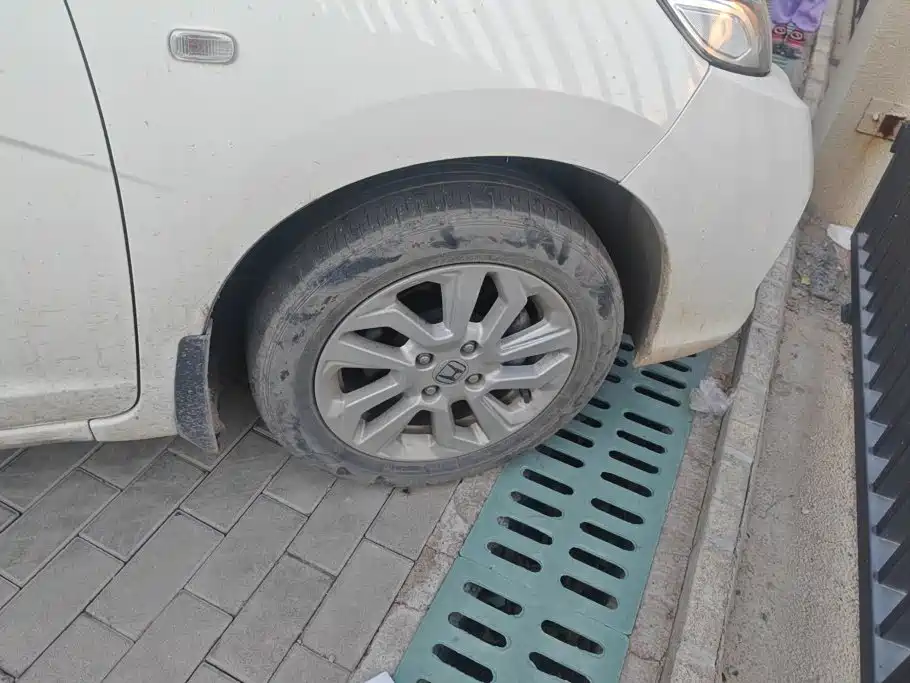 Honda Fit — миниатюра 6