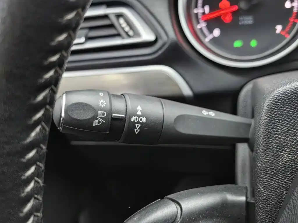 Peugeot 408 — миниатюра 21