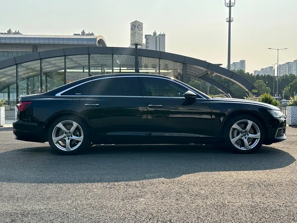 Audi A6L — миниатюра 4