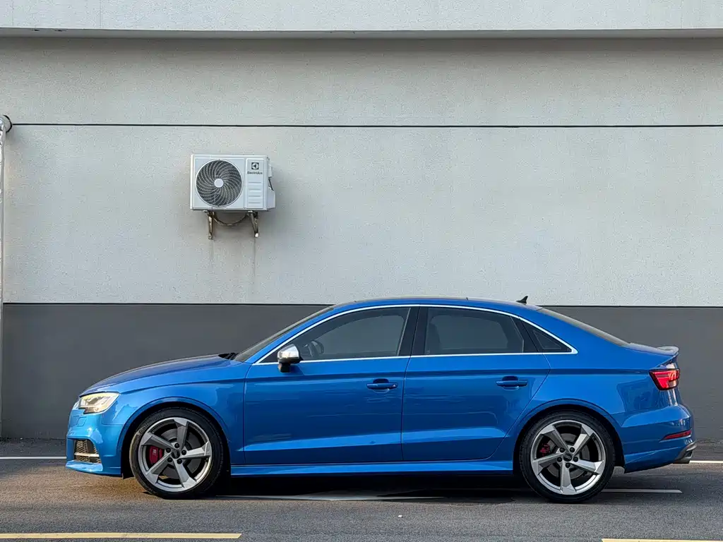 Audi S3 — миниатюра 3