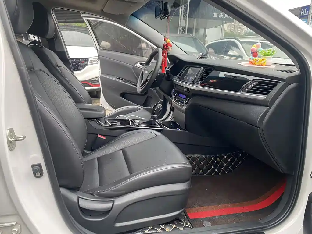 Hyundai Mistra — миниатюра 11