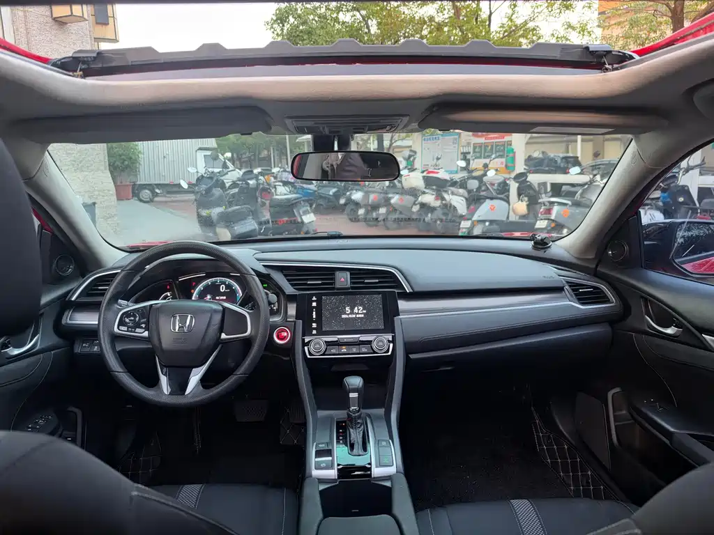 Honda Civic — миниатюра 6