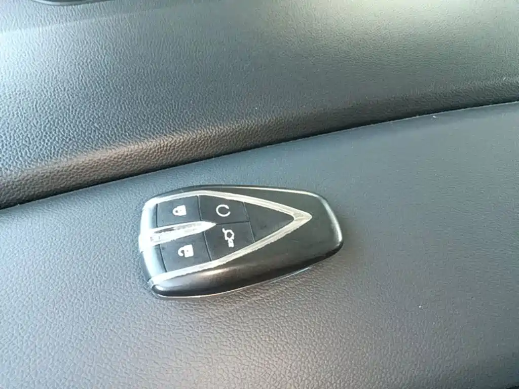 Changan Eado — миниатюра 9