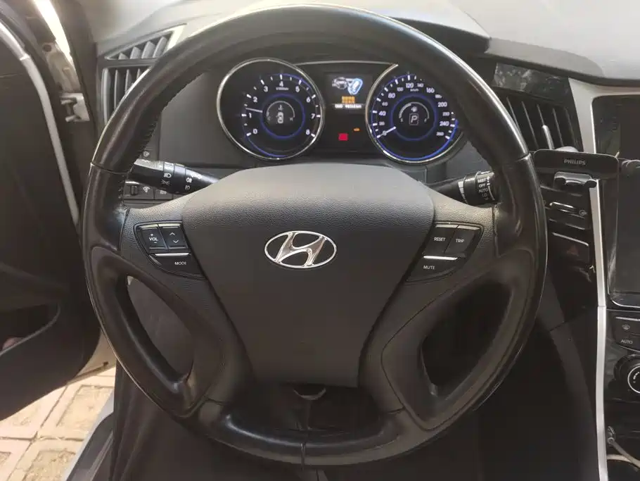 Hyundai Sonata — миниатюра 15