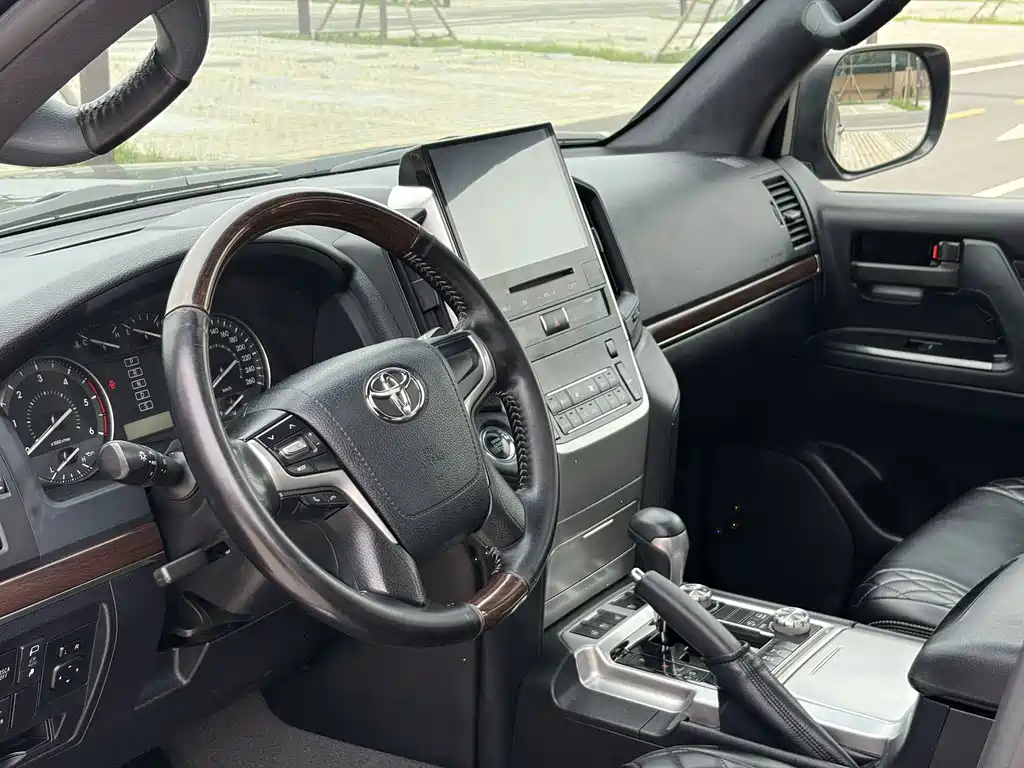 Toyota Land Cruiser 2019 4.5T
