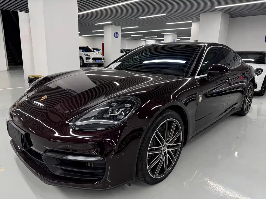 Porsche Panamera 2022