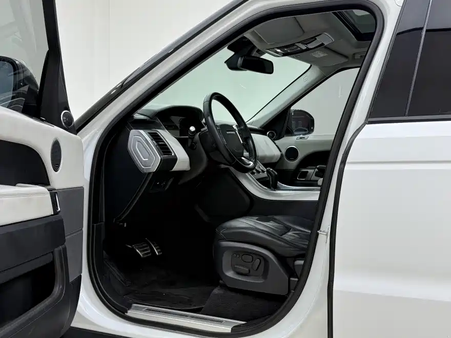 Land Rover Sport — миниатюра 8