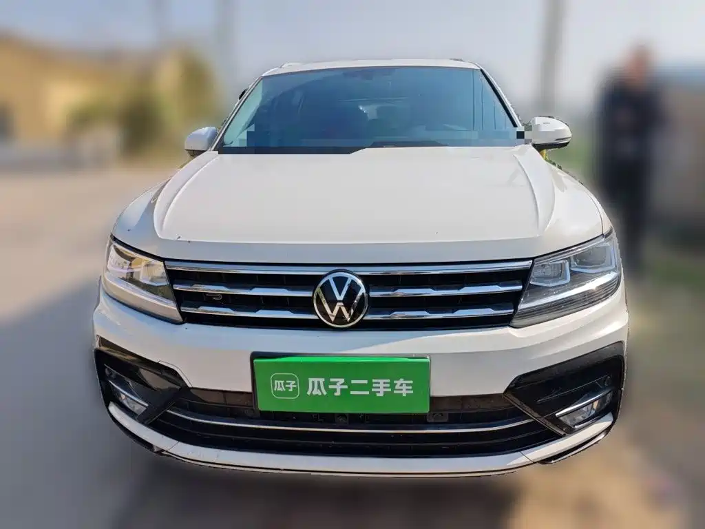 Volkswagen Tiguan L — миниатюра 2