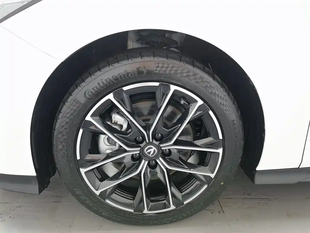 CHANGAN UNI V SMART IDD