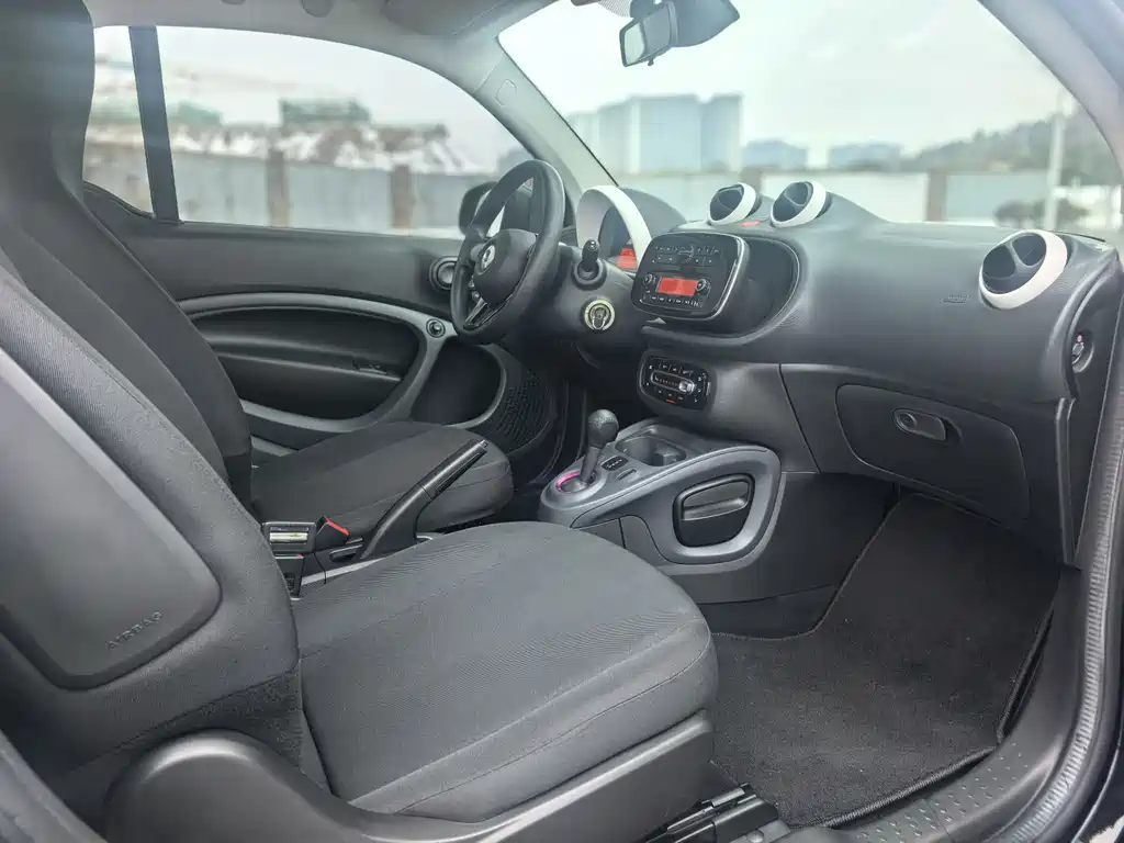 Smart fortwo 2018 1.0L 52 V