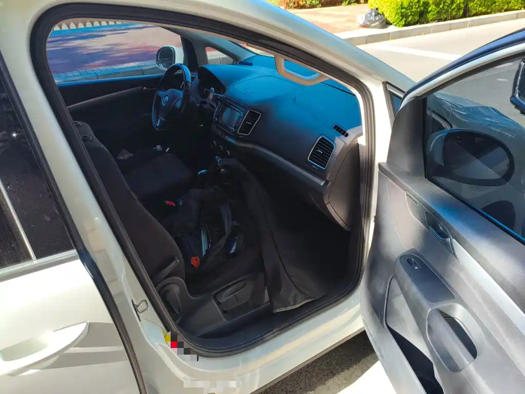 Volkswagen Sharan — миниатюра 19