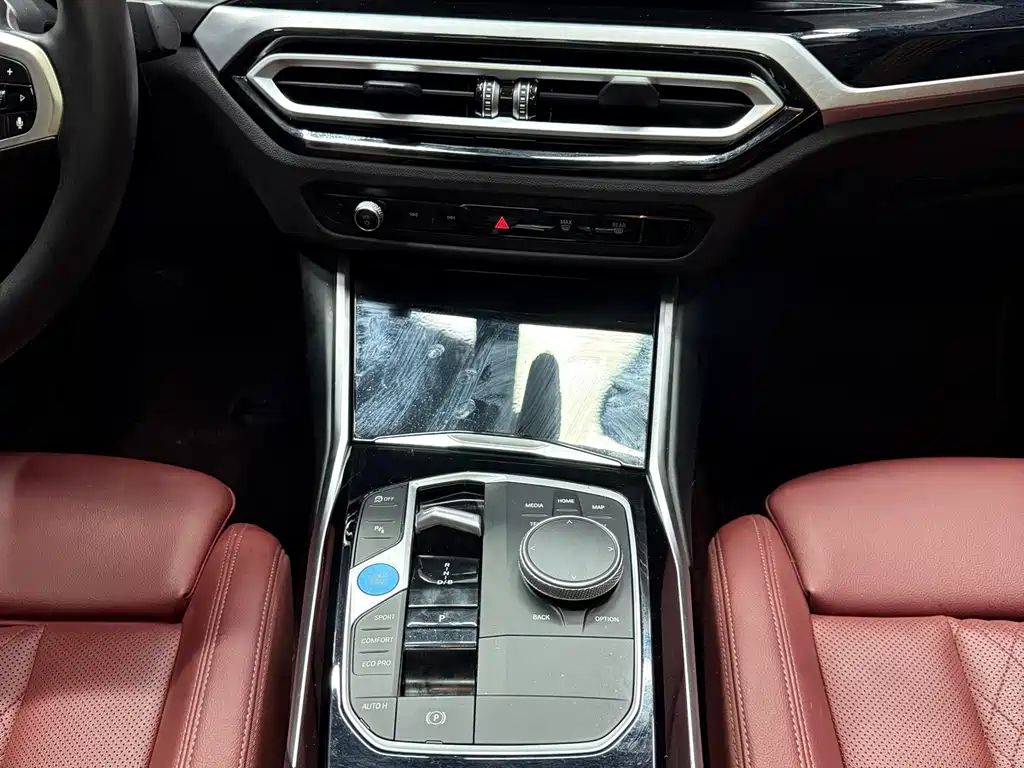 BMW i3 — миниатюра 12
