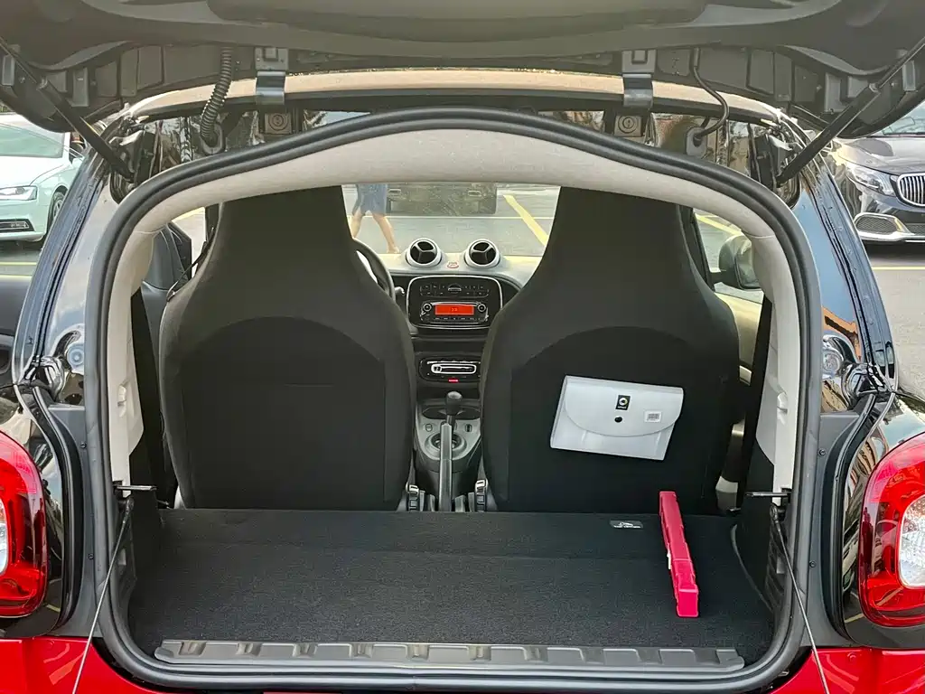 smart Smart Fortwo — миниатюра 9