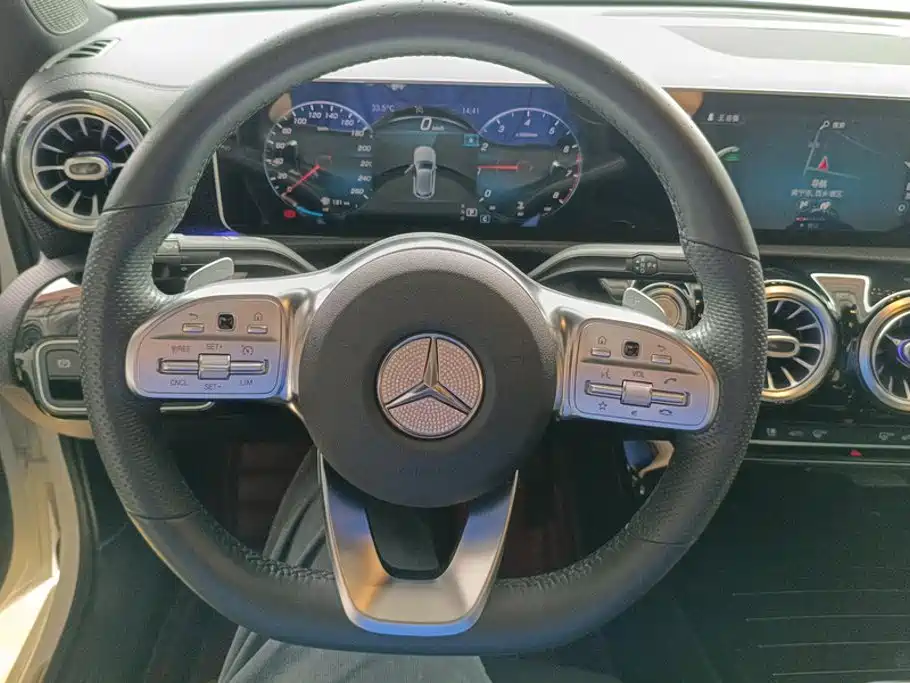 Mercedes-Benz A-Class — миниатюра 15
