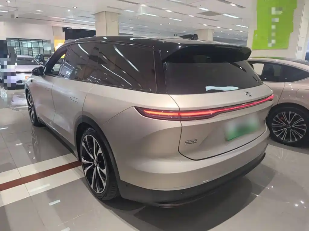 NIO ES8 — миниатюра 5