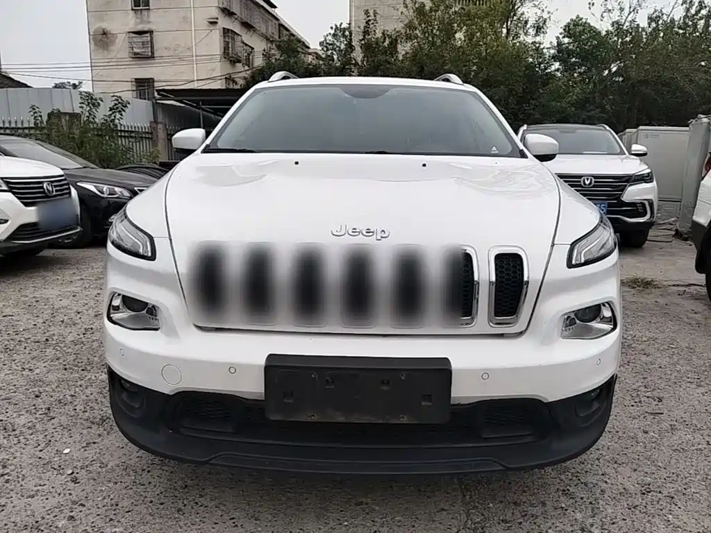 Jeep Cherokee — миниатюра 3