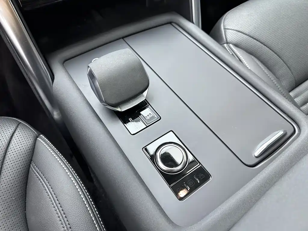 Land Rover Discovery 2021 360PS R-Dynamic S