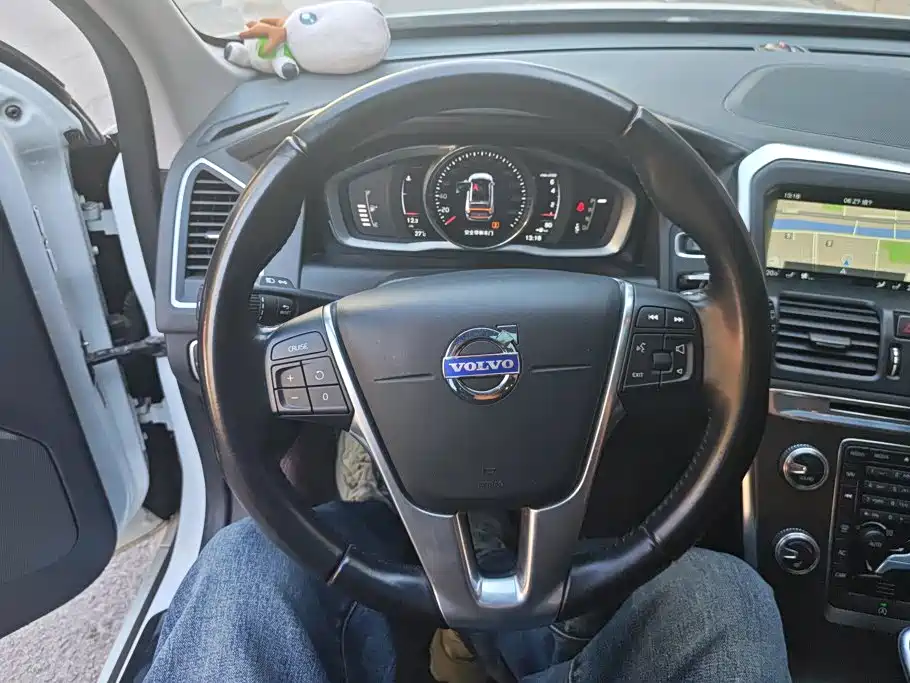 Volvo XC60 — миниатюра 15