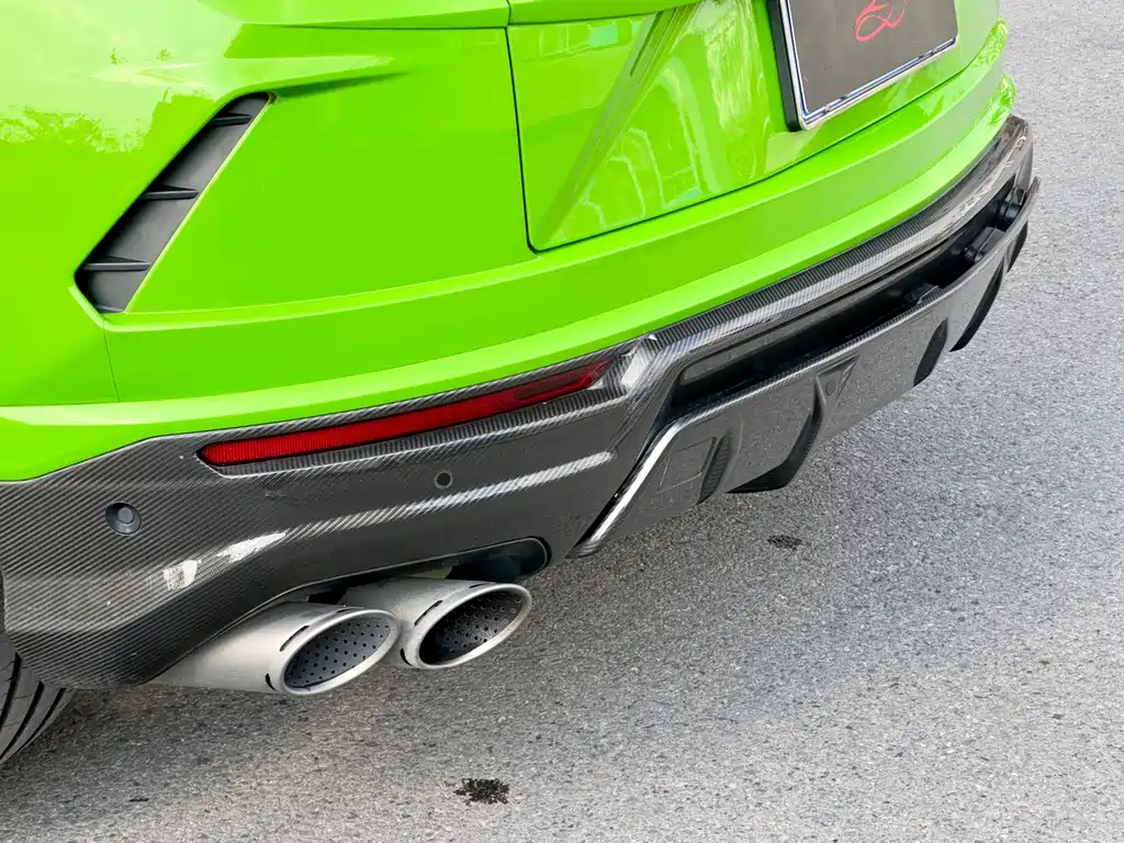 Lamborghini Urus — миниатюра 12