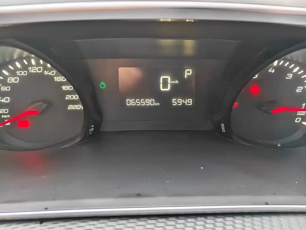 Peugeot 308 — миниатюра 4