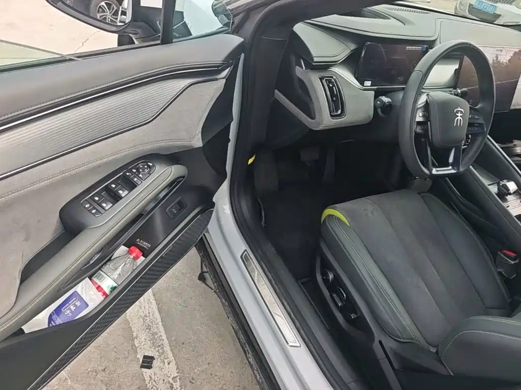 BYD L EV — миниатюра 16