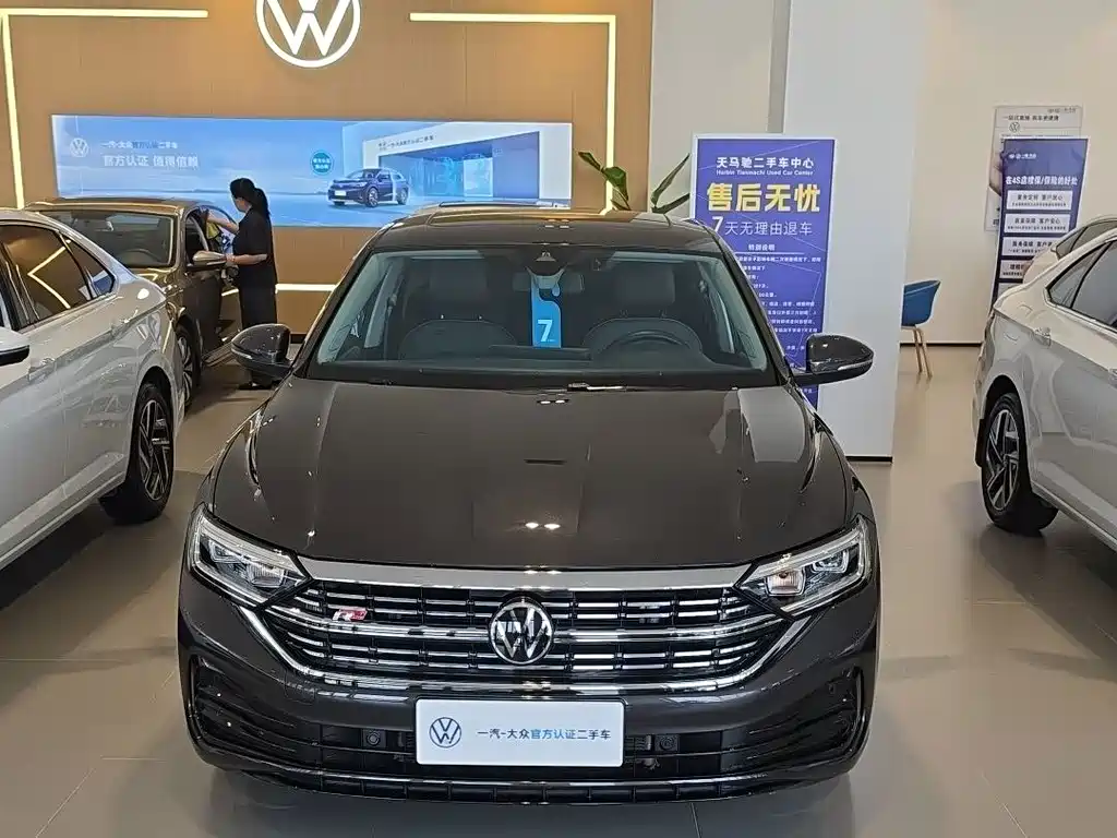 Volkswagen Sagitar — миниатюра 2