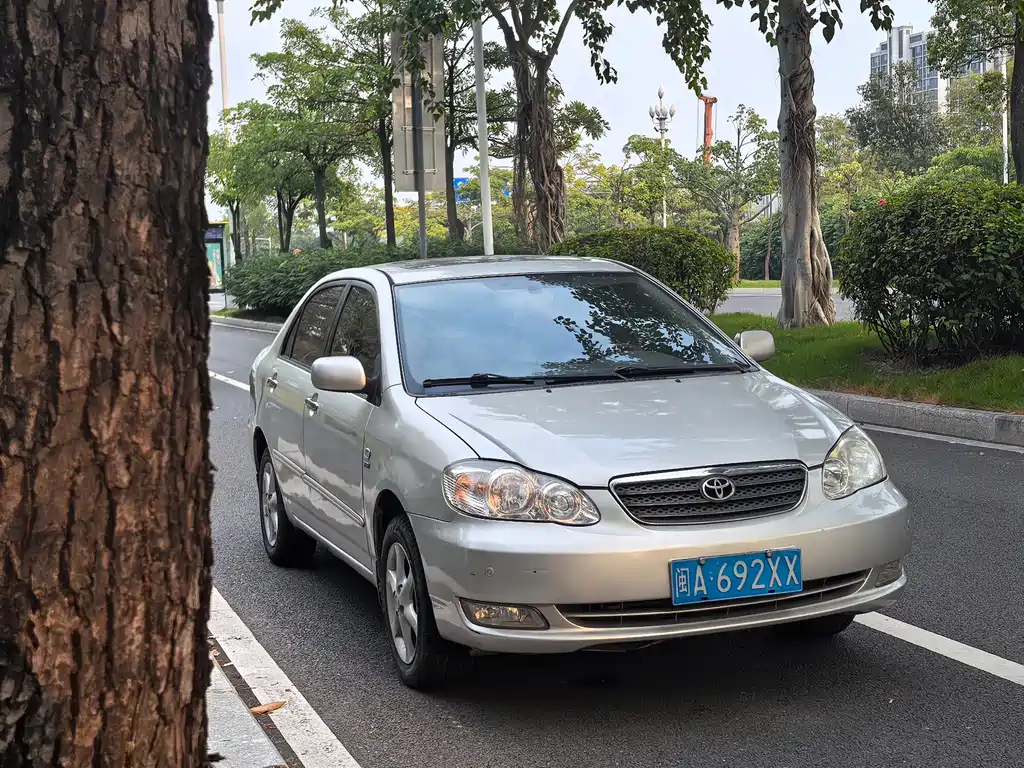 Toyota Corolla — миниатюра 19
