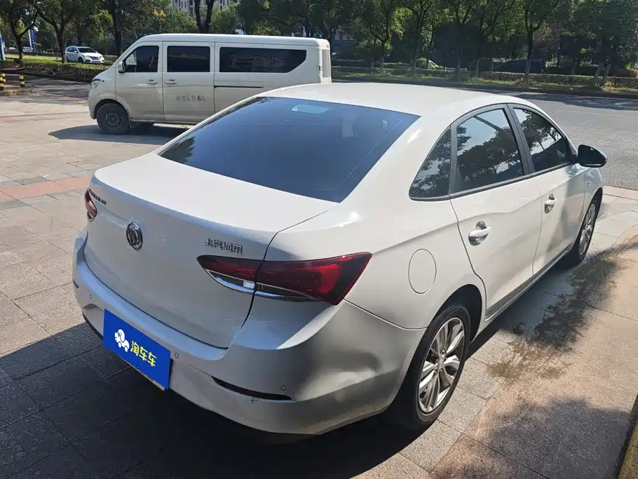 Buick Excelle — миниатюра 3