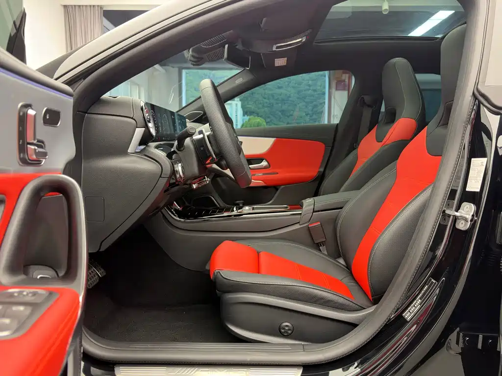 Mercedes-Benz CLA AMG — миниатюра 12