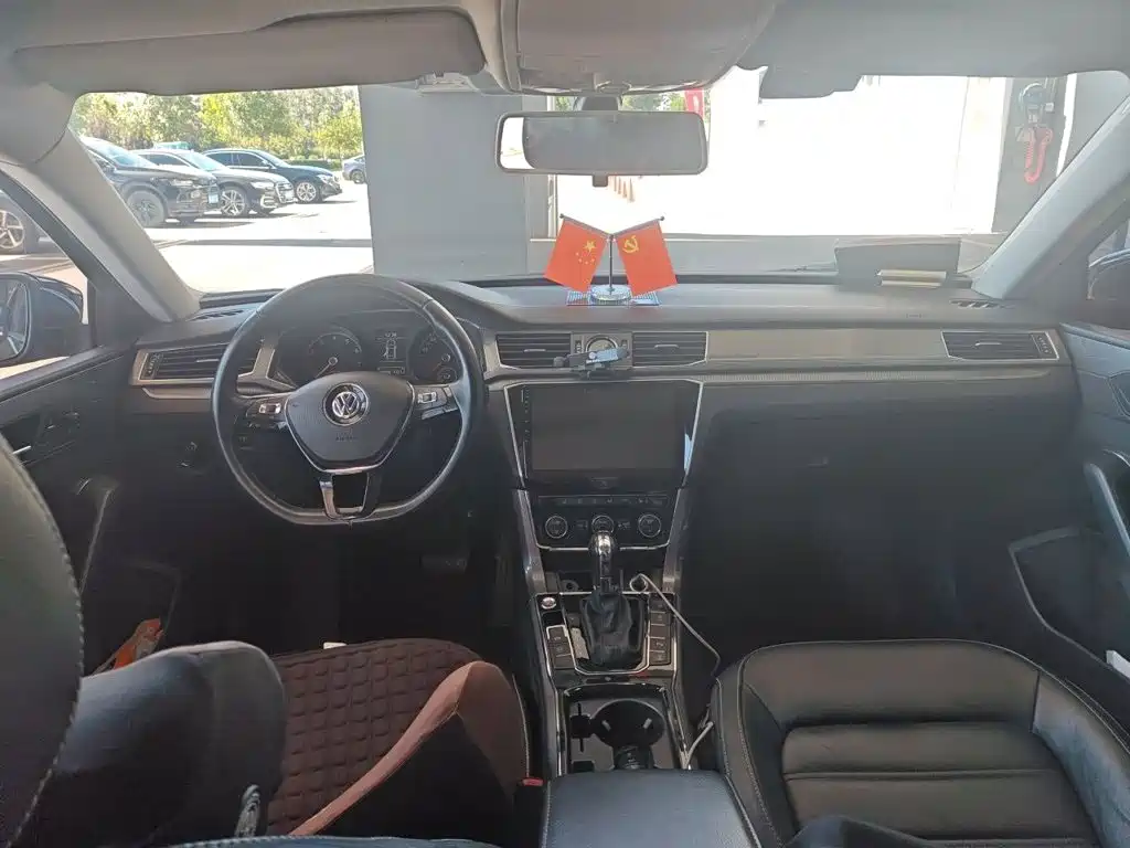 Volkswagen Passat — миниатюра 10