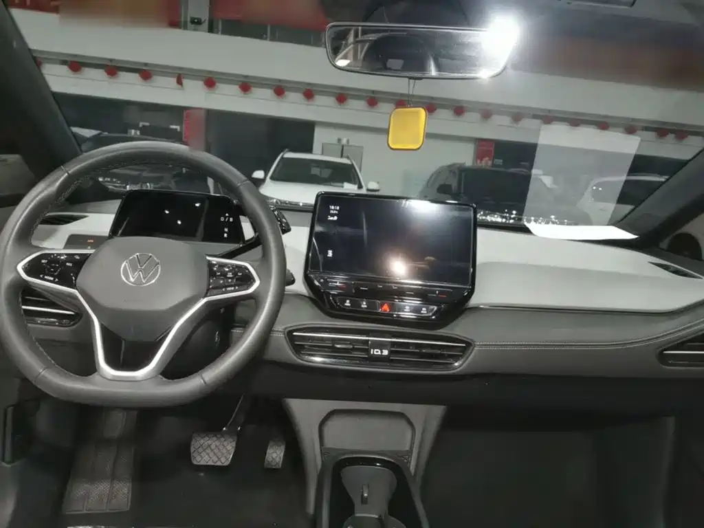 Volkswagen ID.3 — миниатюра 10