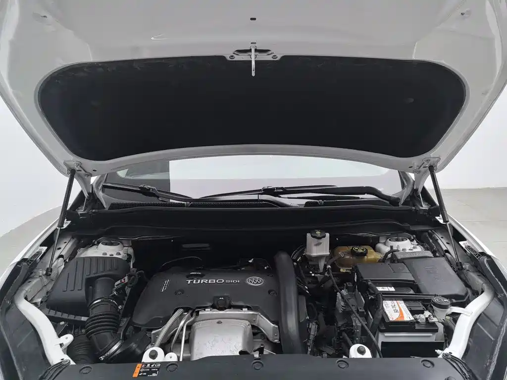 Buick Envision Plus — миниатюра 6
