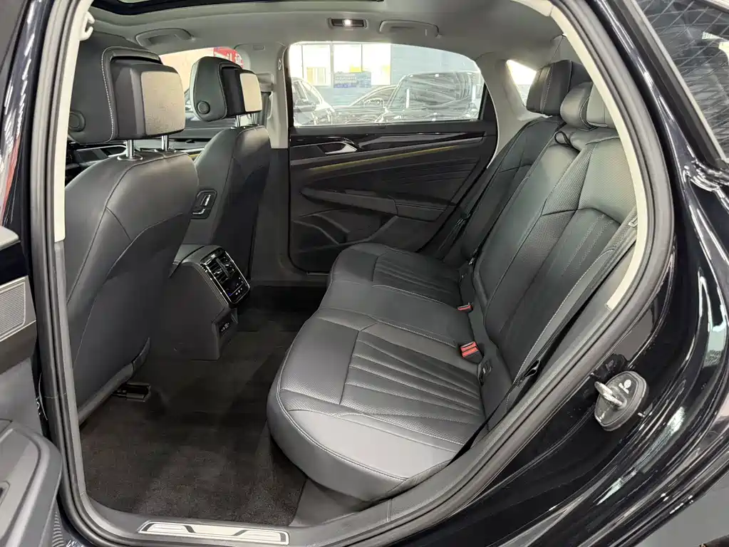Volkswagen Passat — миниатюра 9