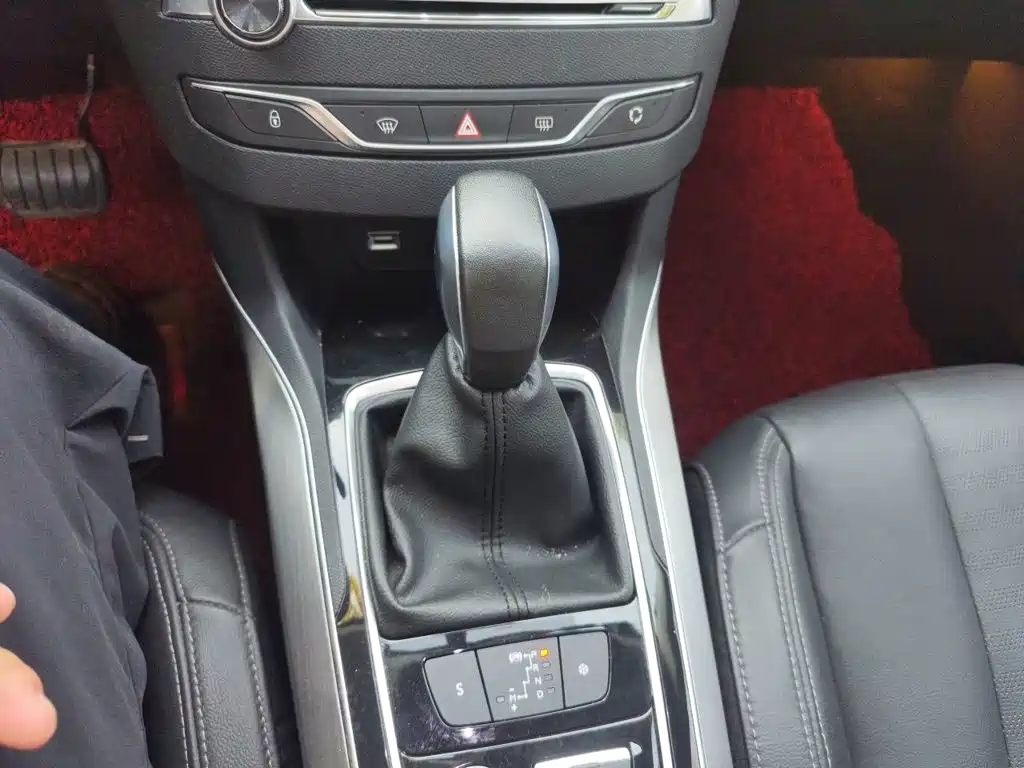 Peugeot 308S — миниатюра 10