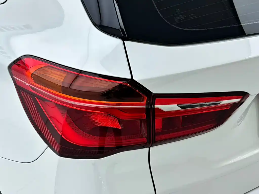 BMW X1 — миниатюра 11