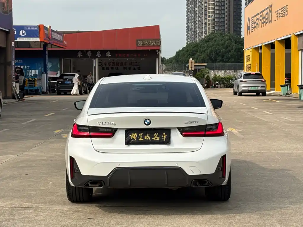 BMW 3 Series — миниатюра 19