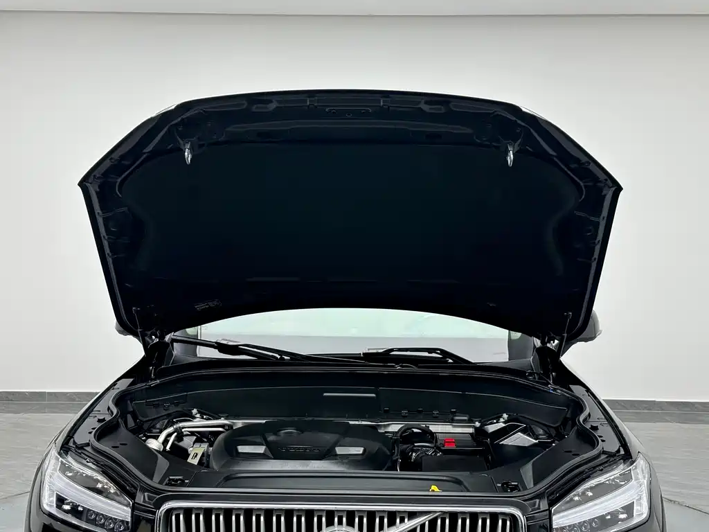 Volvo XC90 — миниатюра 29