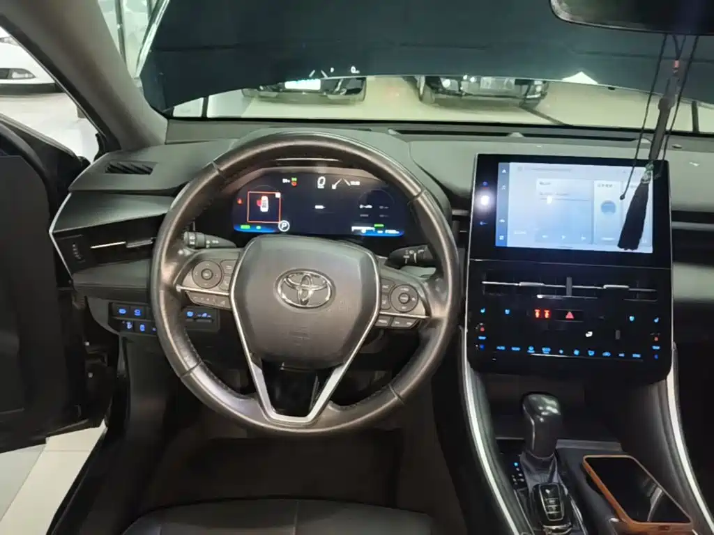 Toyota Avalon — миниатюра 11