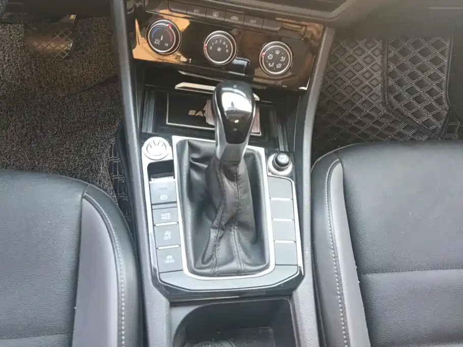 Volkswagen Sagitar — миниатюра 16