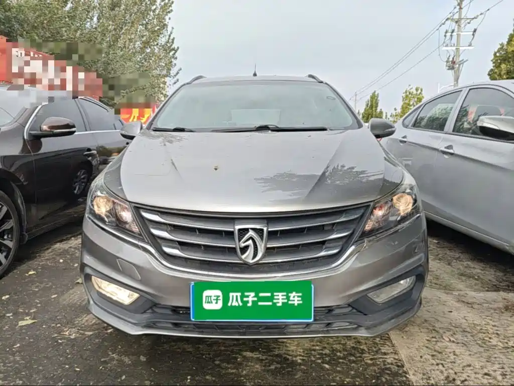 Baojun 310W — миниатюра 3