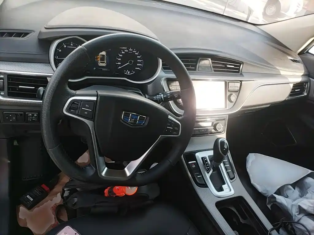 Geely Emgrand GS — миниатюра 10