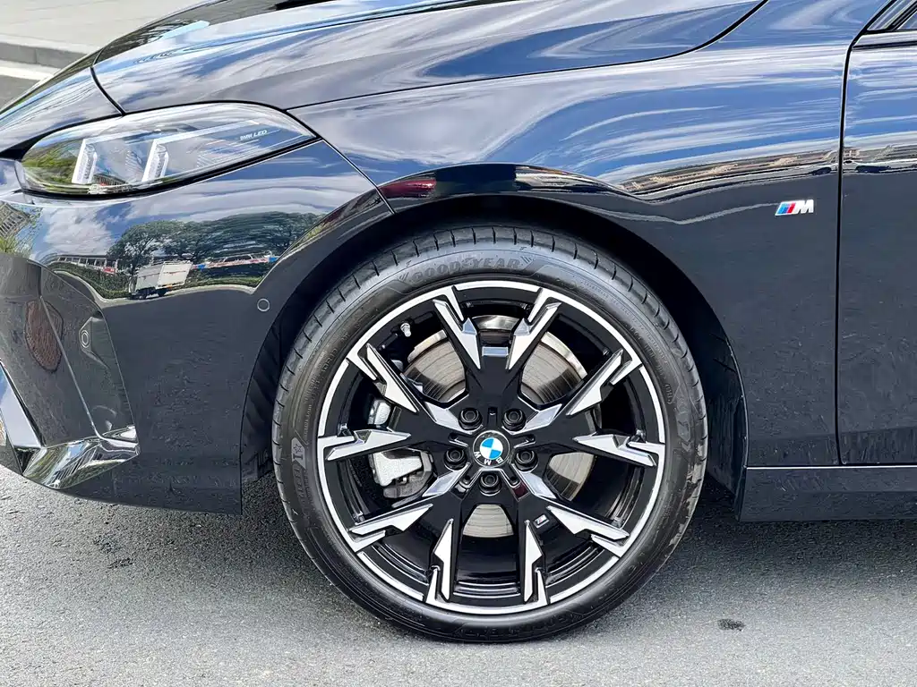BMW 2 Series — миниатюра 9