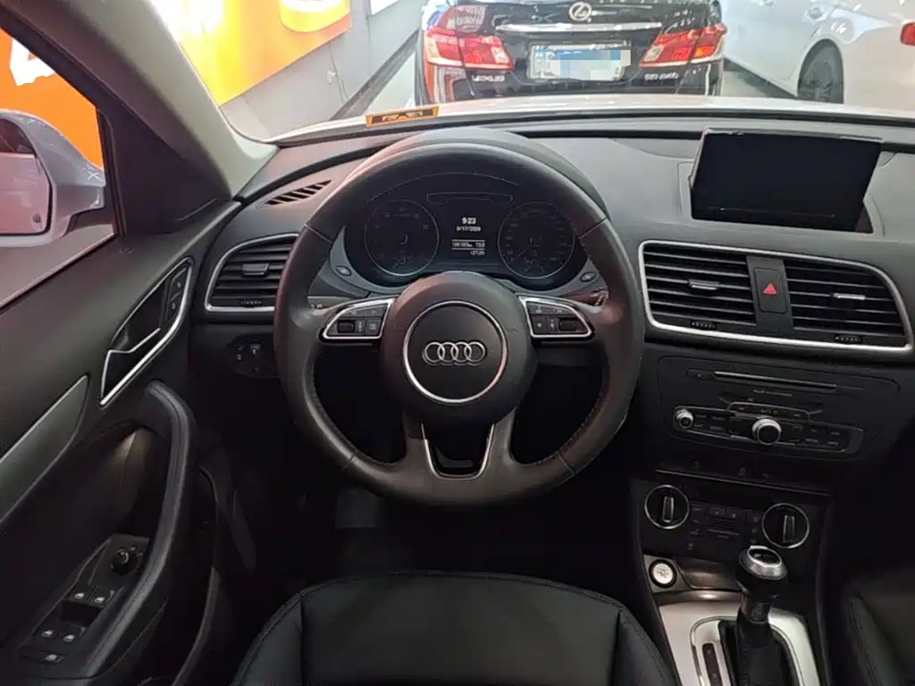Audi Q3 — миниатюра 11
