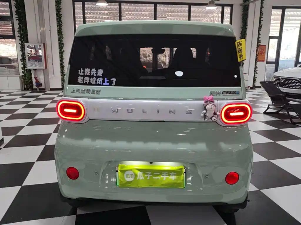 Wuling MINIEV — миниатюра 6