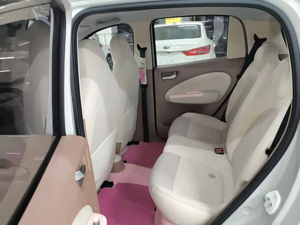 Wuling MINIEV — миниатюра 17