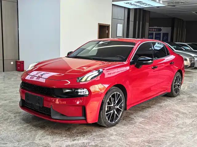 2021 Lynk & Co 03